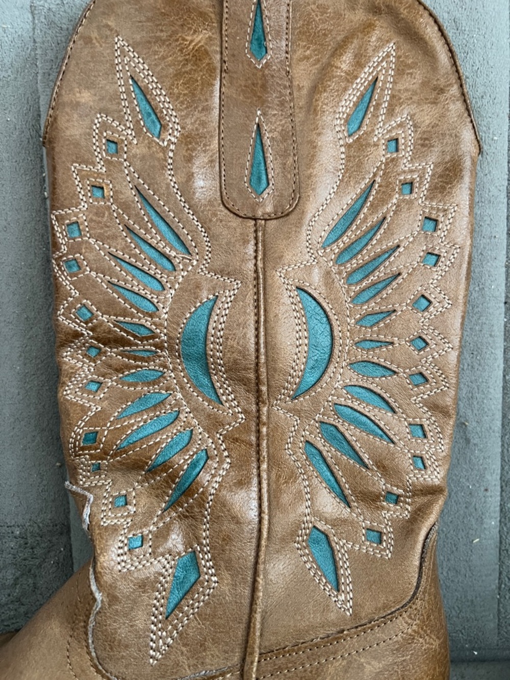 Coconuts by Matisse Tan Cowboy Boots with Turquoise Inlay Sz 8.5 EUC - Picture 3 of 6
